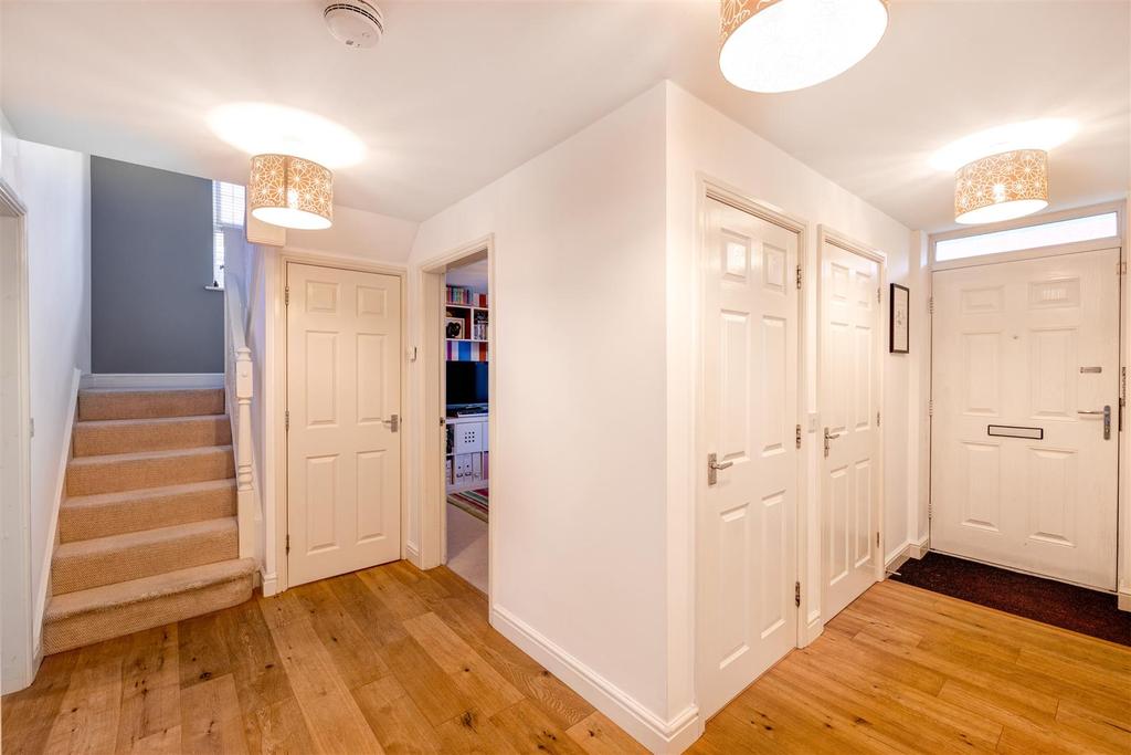 Hall,14h.jpg