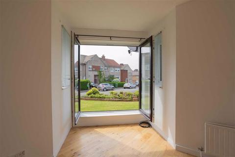 37 Craigash Quadrant, Milngavie, G62 7BX