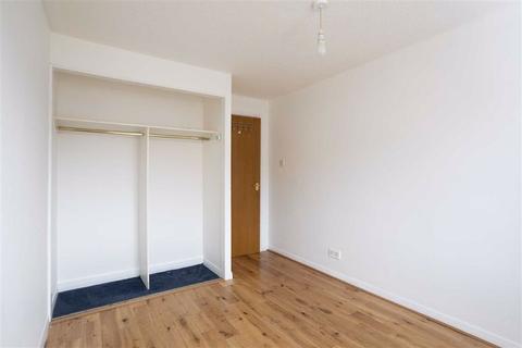 37 Craigash Quadrant, Milngavie, G62 7BX