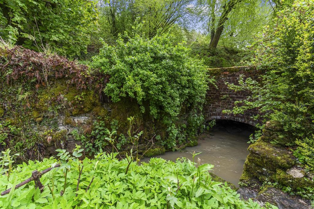 Brook Cottage 278943 (24).jpg