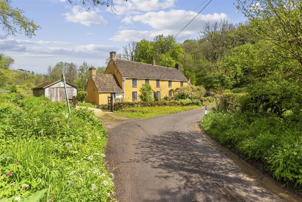 Brook Cottage 278943 (1).jpg
