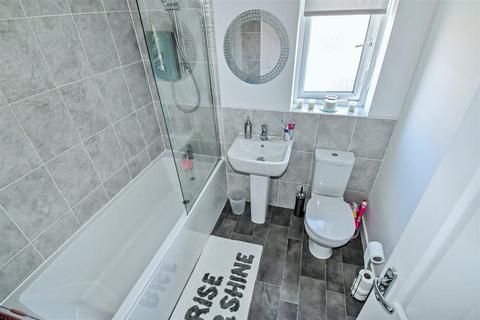 46 Bounty Drive, Kingswood, Hull, HU7 3FN