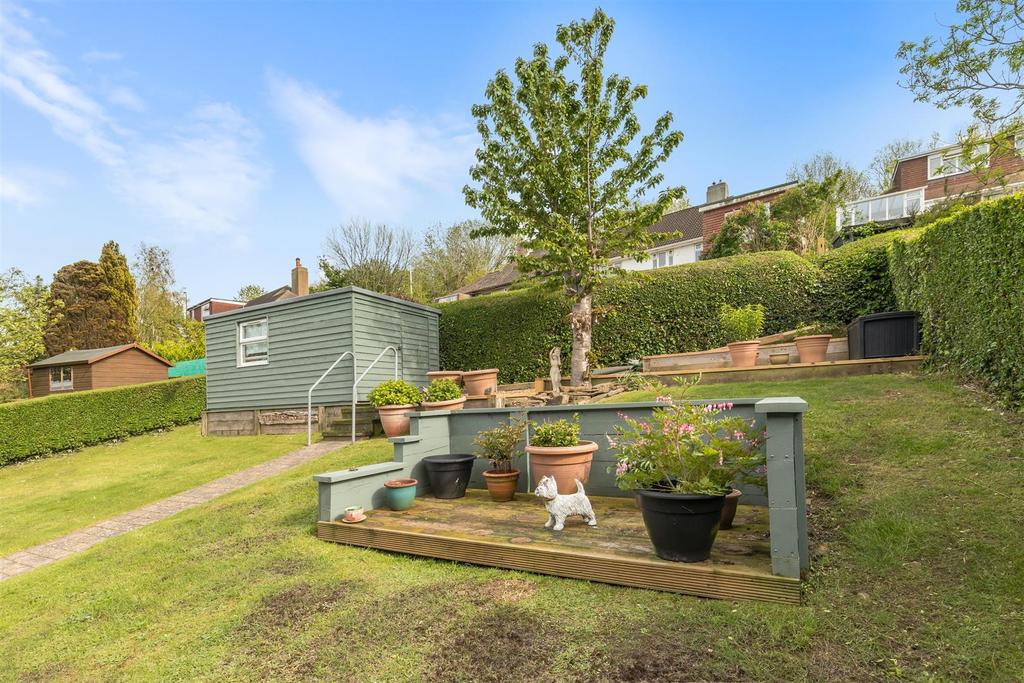 Rotherfield Crescent, Brighton 3 bed semidetached house £450,000