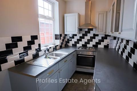 3 bedroom terraced house to rent, Factory Road, Hinckley