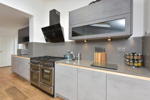 15 Wall Drive, Sutton Coldfield, B74 4DF