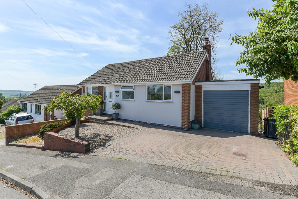 Foxhill Road, Burton Joyce... 4 bed detached house £440,000
