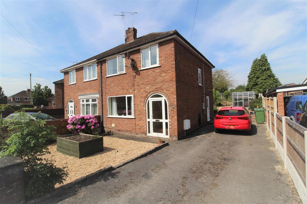 Worsley Avenue, Johnstown, Wrexham 3 bed semidetached house £180,000