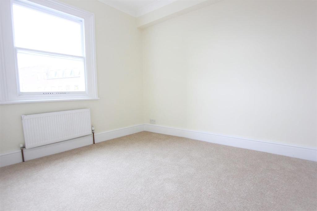 Flask Walk, Hampstead, NW3 2 bed flat £2,383 pcm (£550 pw)
