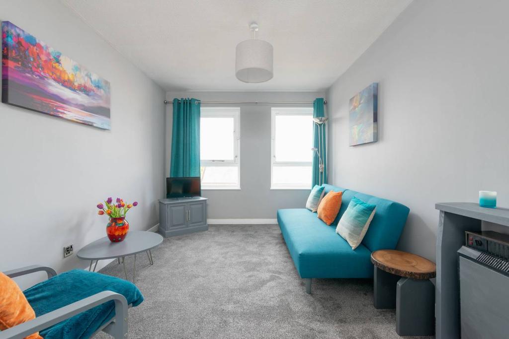 147/7 Bonnington Road, Bonnington, EH6 5NJ 1 bed flat £145,000