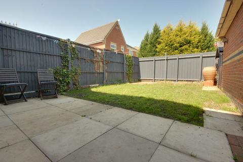 12 Beamsley Way, Kingswood, Hull, HU7 3EH