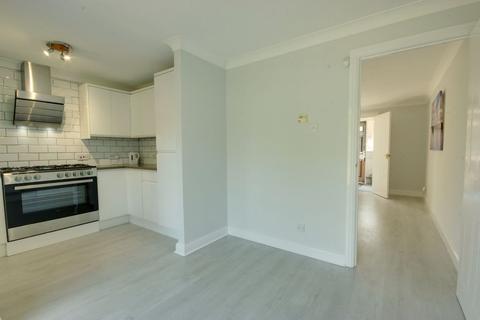 12 Beamsley Way, Kingswood, Hull, HU7 3EH