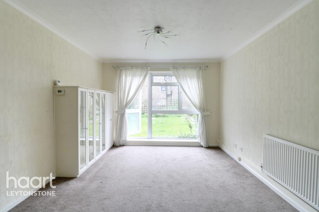 Teesdale Road, Leytonstone 3 bed apartment £415,000
