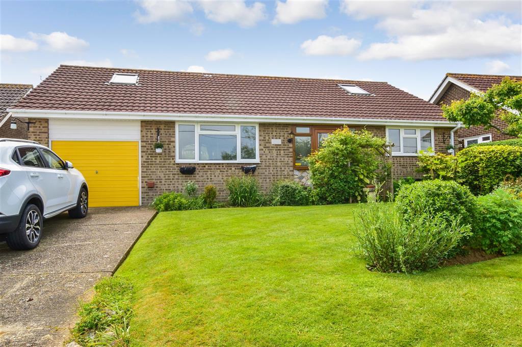 Whitecross Farm Lane, Shanklin, Isle... 4 bed bungalow £425,000