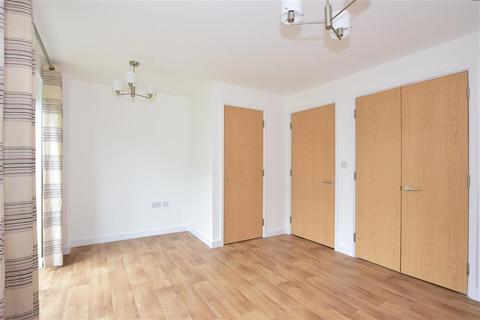 1 Snowden Hill, Northfleet, Gravesend, DA11 9AE
