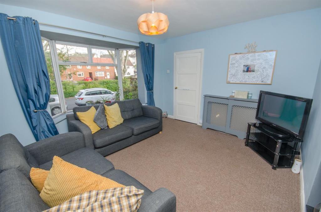Burley Grove, Downend, Bristol, BS16 5QG 2 bed terraced house £250,000