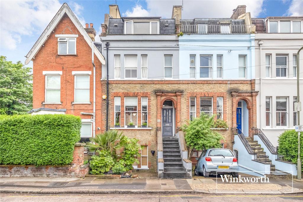 Salisbury Road, High EN5 3 bed house £875,000