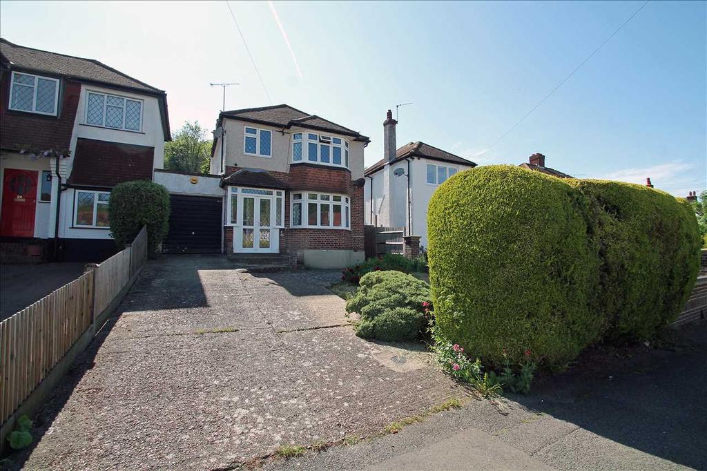 Chaldon Way 3 bed detached house £575,000