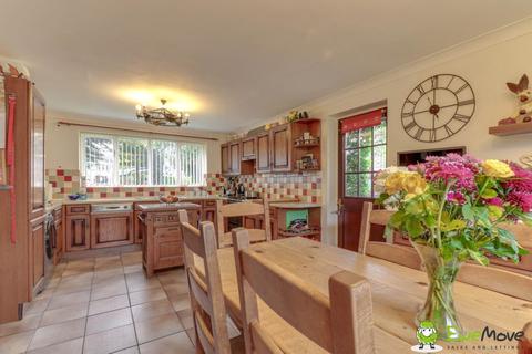 21 Avebury Avenue, Luton, LU2 7DT