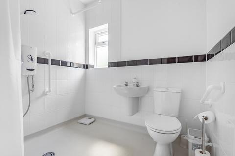27 Slade Grove, Manchester, M13 0QF