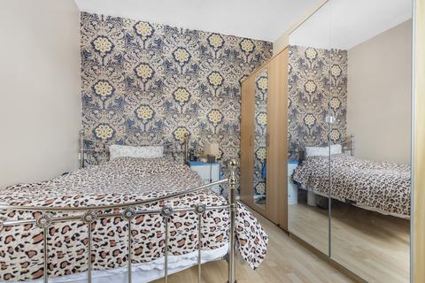 27 Slade Grove, Manchester, M13 0QF