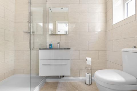 27 Slade Grove, Manchester, M13 0QF