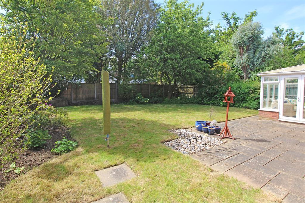 Whitney Drive, Stevenage, SG1 4BL 4 bed detached house £695,000