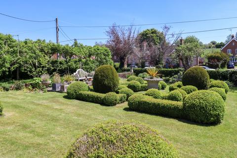 The Rosery Basingstoke Road, Old Alresford, Alresford, SO24 9DL