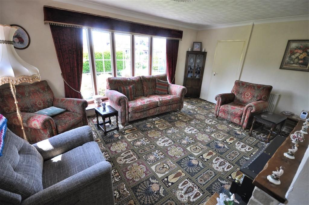 Dorothy Avenue, Thorne, Doncaster 3 bed detached bungalow £260,000