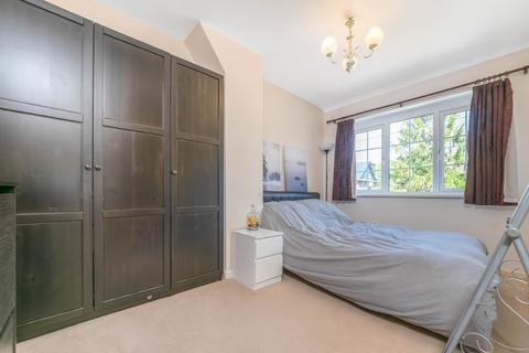32 Langbrook Road, London, SE3 8RD
