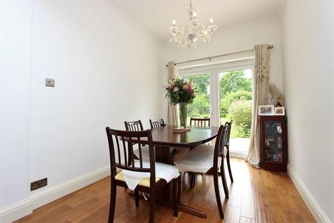 90 Brighton Road, Banstead, SM7 1BU