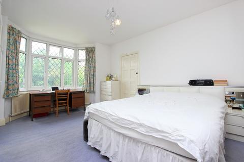 90 Brighton Road, Banstead, SM7 1BU