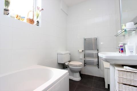 90 Brighton Road, Banstead, SM7 1BU