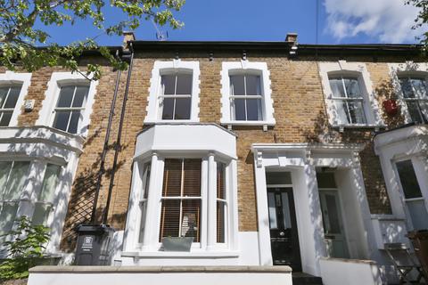 33 Hawksley Road, London, N16 0TL