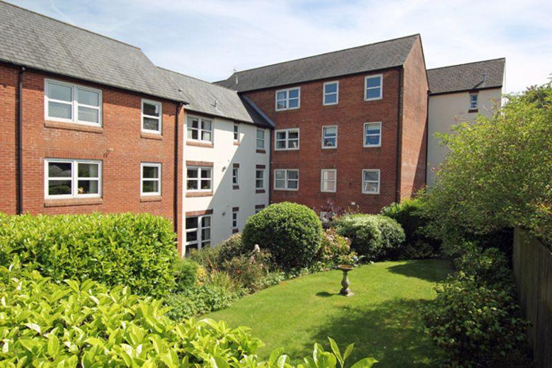 Ty Rhys, The Parade, Carmarthen 2 bed apartment £120,000