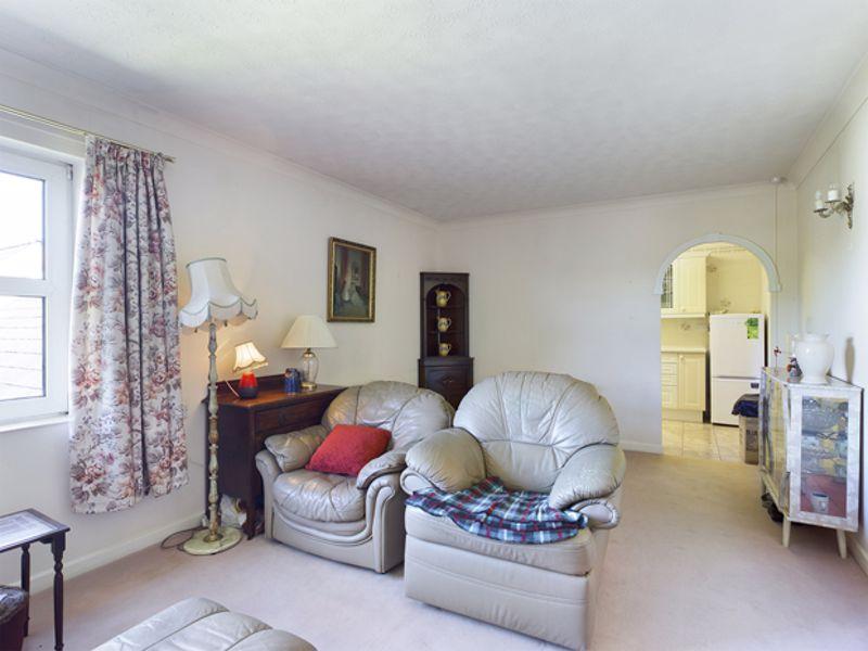 Ty Rhys, The Parade, Carmarthen 2 bed apartment £120,000