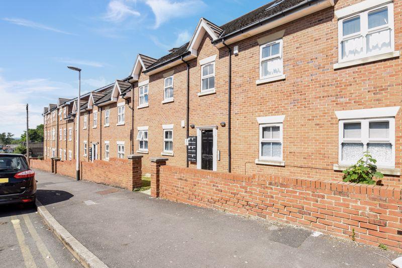 Balfour Street, Runcorn 2 bed apartment £65,000