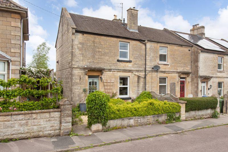 Lypiatt Road, Corsham 3 bed end of terrace house £325,000