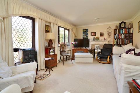 2 Buzzard Close, Hartford, Huntingdon, PE29 1XB