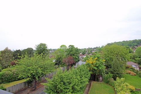 1 The Woodfields, South Croydon, CR2 0HG