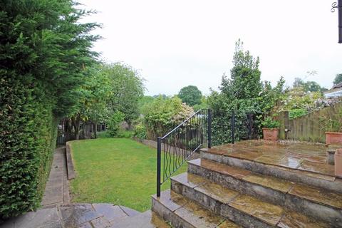 1 The Woodfields, South Croydon, CR2 0HG