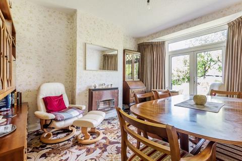 22 Courtenay Road, Worcester Park, KT4 8RY
