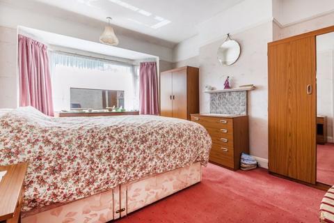 22 Courtenay Road, Worcester Park, KT4 8RY