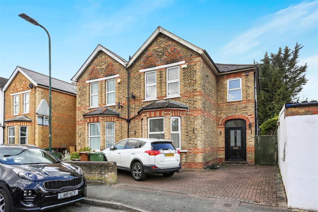 St Michaels Road, Wallington, Surrey 3 bed semidetached house £700,000