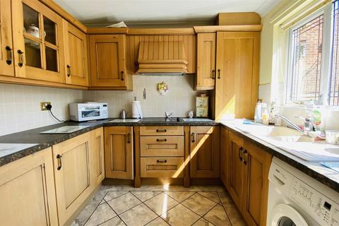 6 Bowes Avenue, Dalton Le Dale, Seaham, SR7 8JY