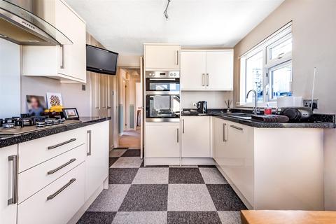 7 Fern Way, Ilfracombe, EX34 8JS