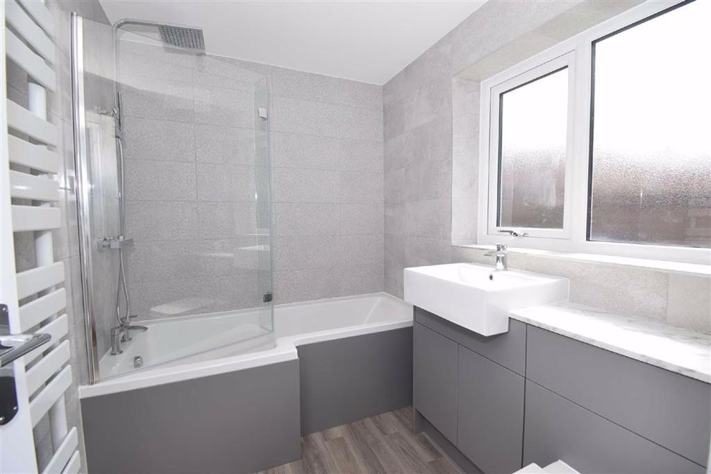 Cranford Street, South Shields 2 bed flat £85,000