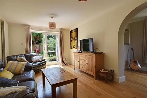 14 Constable Way, Bexhill-on-sea, TN40 2UH