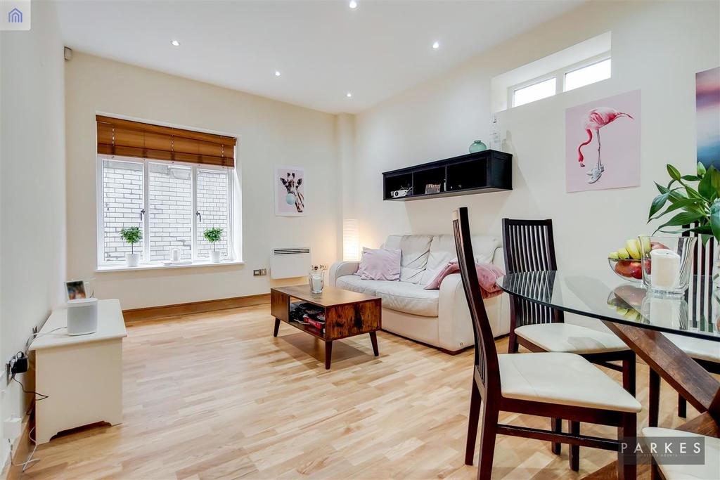 Harley House, Marylebone Road, NW1 2 bed flat £2,383 pcm (£550 pw)