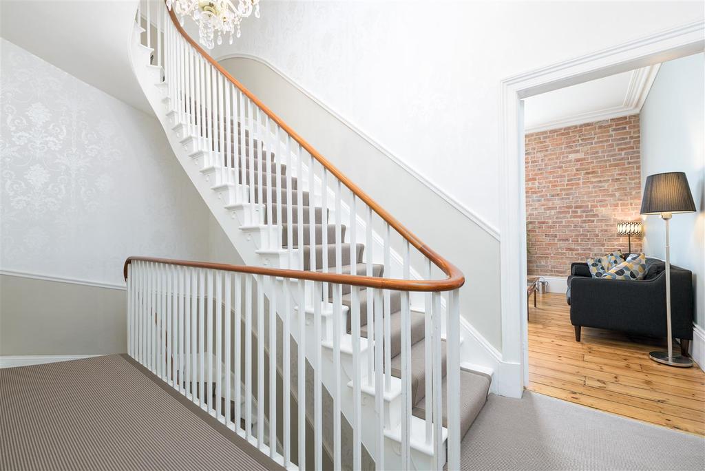 Landing/stairs