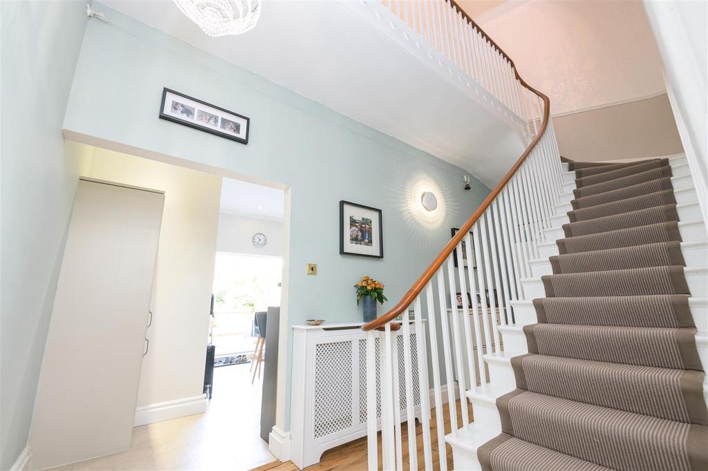 Landing/stairs
